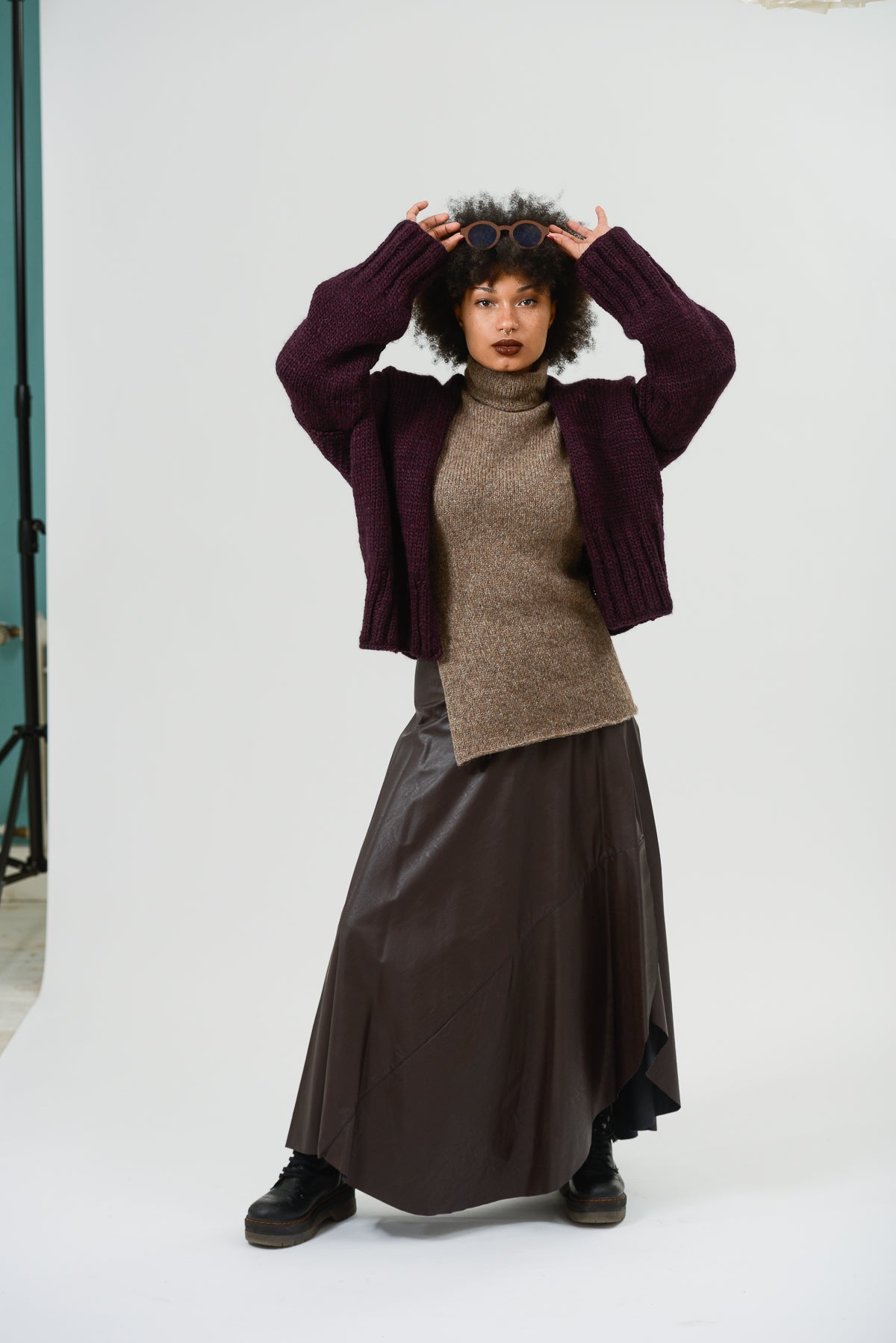 alpakapullunder_aarolli_703_middlebrown_feeheartfelt